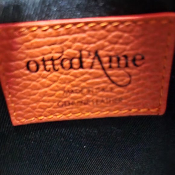 NWT Ottod\'Ame Pebbled Leather Sling Small Backpack Rust Italy